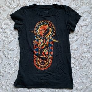 CLEARANCE 🥀 Marvel Black Panther Warriors Nakia Okoye shirt small